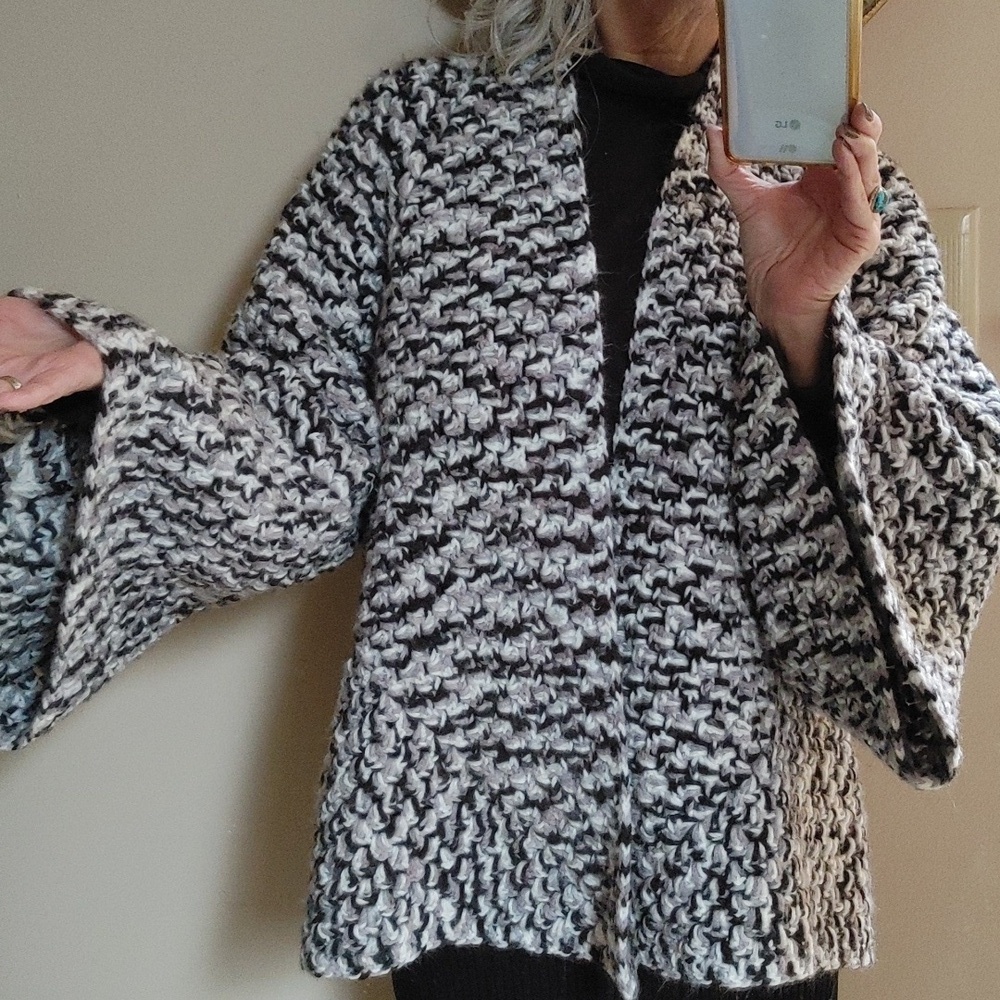 Cozy White Black & Gray Crocheted Sweater Size S to 4X